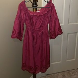 Beautiful off the shoulder dress🌼